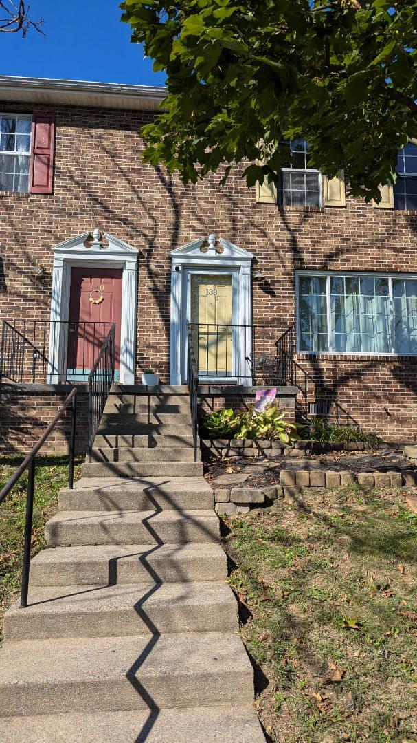 Building Photo - 138 Parkside Dr