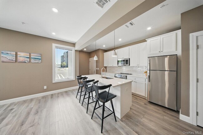 Building Photo - 7 Giada Lane Unit 2