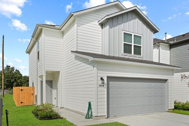Building Photo - 1417 Acorn Mdw St