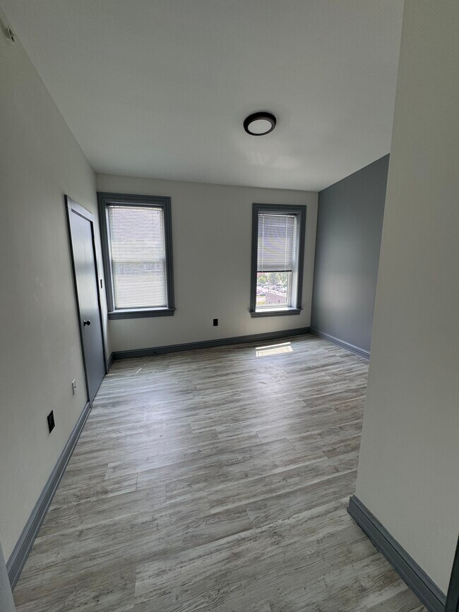 Building Photo - 118-120 Northampton St