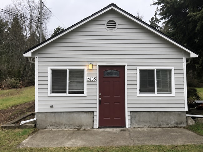 Building Photo - 2835 N Oak Harbor Rd