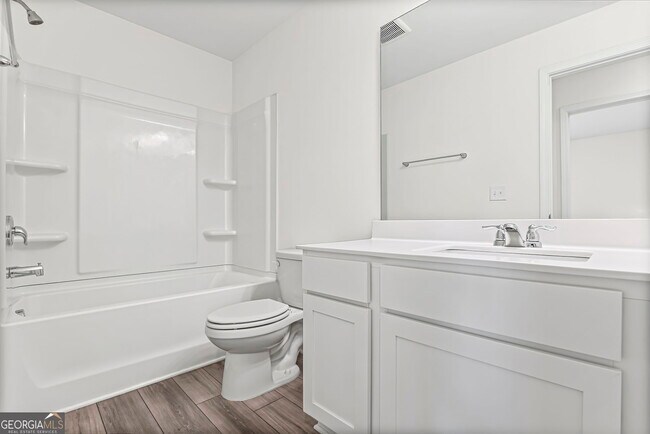 Building Photo - 1002 Paddington Dr