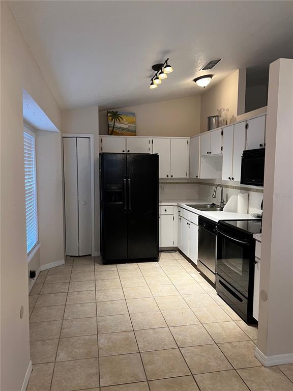 Building Photo - 116 Deer Song Dr