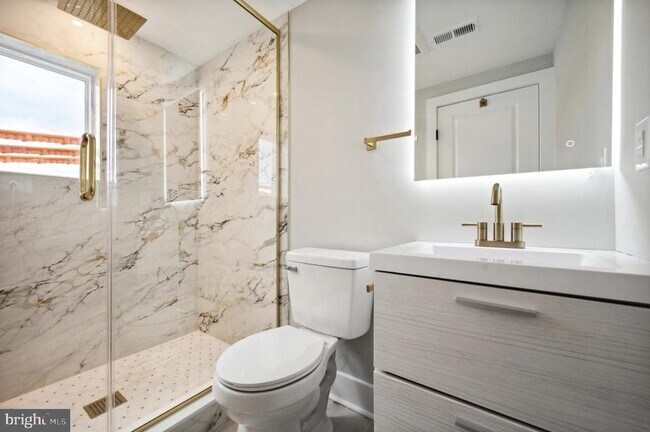 Building Photo - 1801 N 6th St