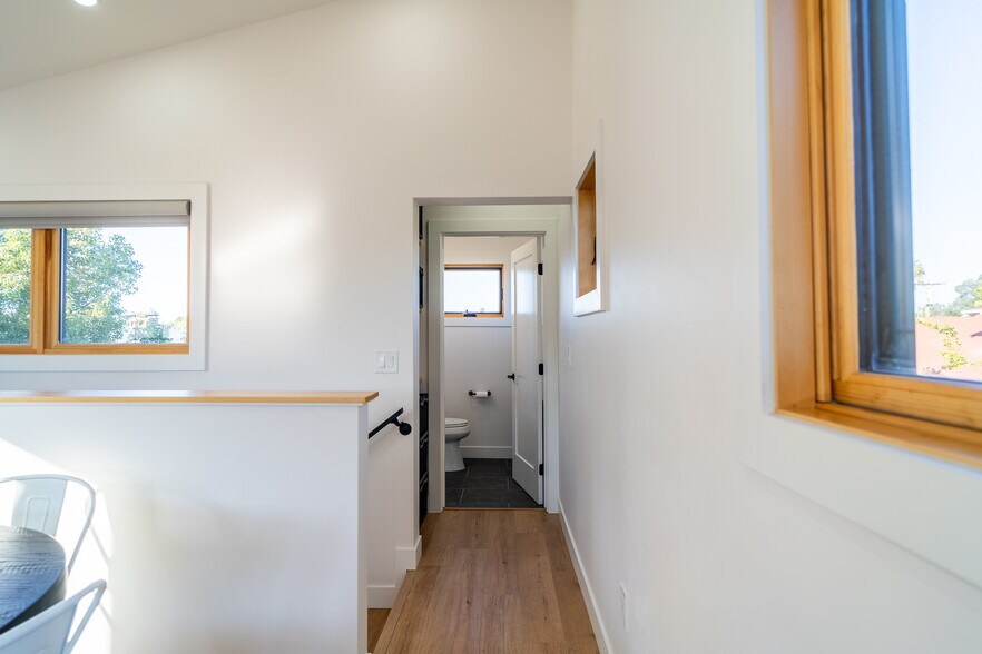 Building Photo - 3038 Beech St