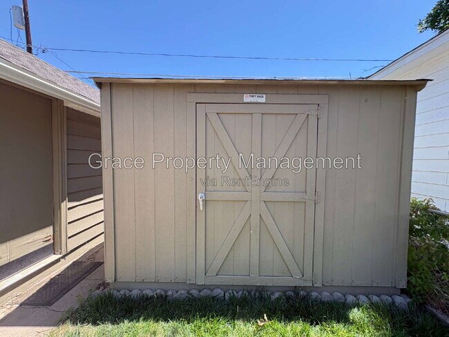 Building Photo - 4340 S Huron St