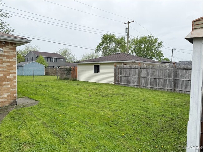 Building Photo - 30 Nassau Ln