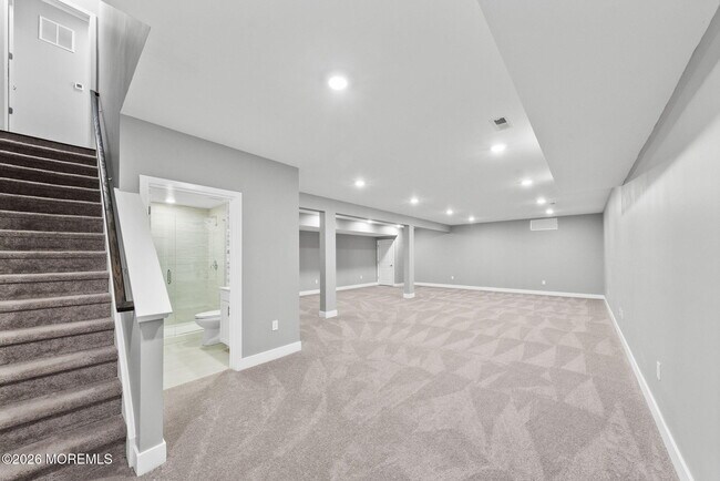 Building Photo - 1003 Navigator Ave