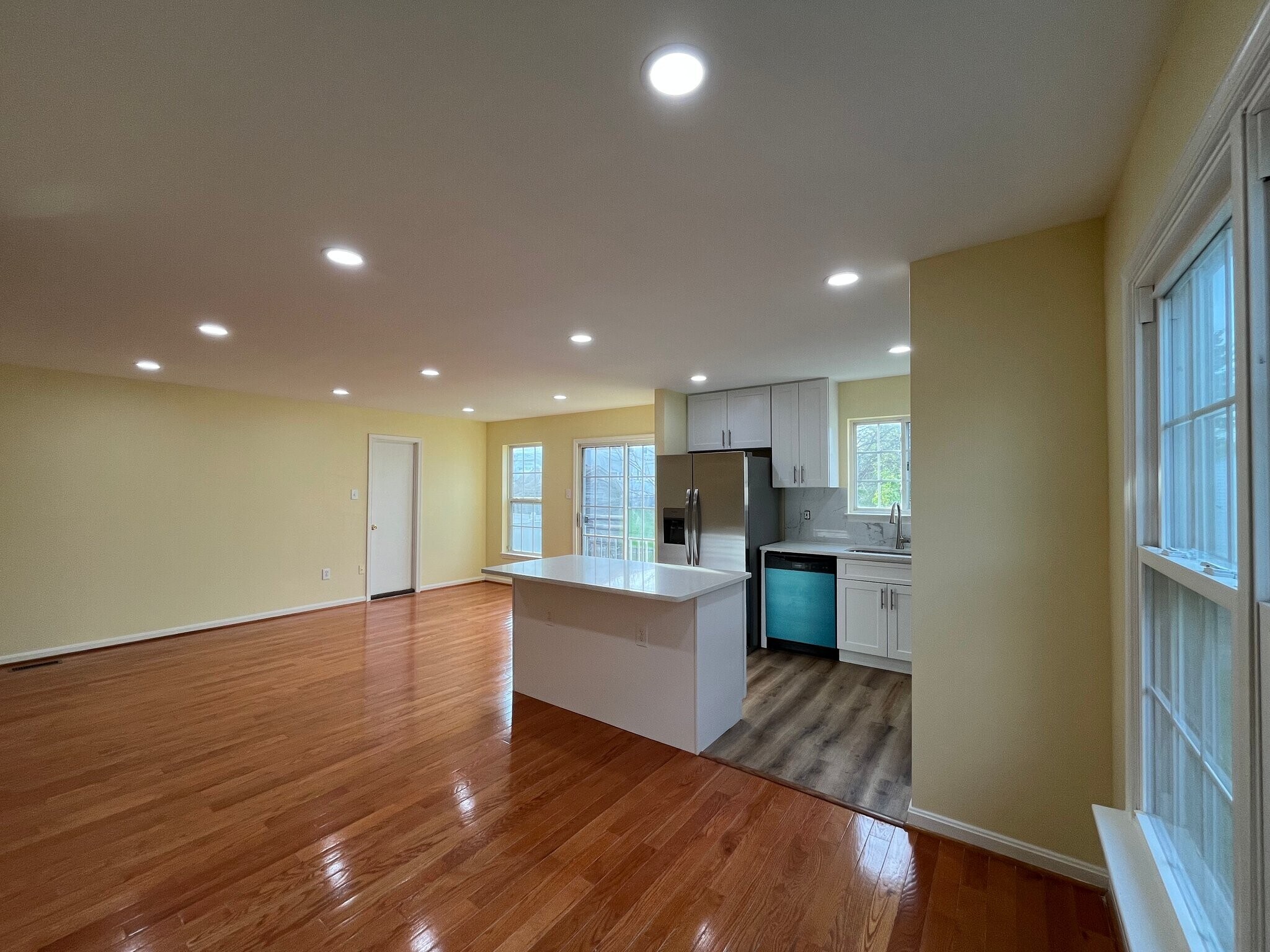 Building Photo - 11219 Potomac Oaks Dr