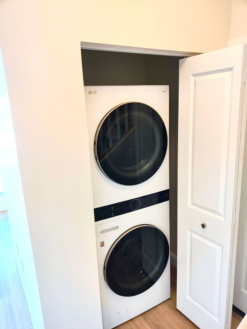 Building Photo - 34-34 W Valley Cir