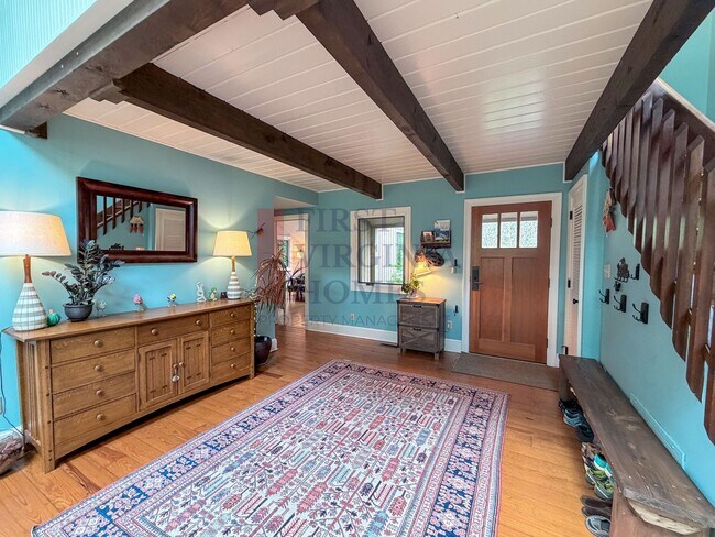 Building Photo - Furnished 4Bedroom/3.5 Bath Home in Ivy