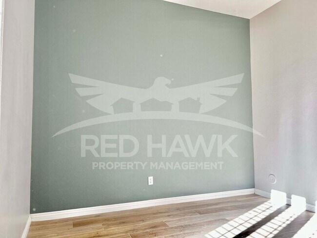 Building Photo - 863 W Bluebird Dr