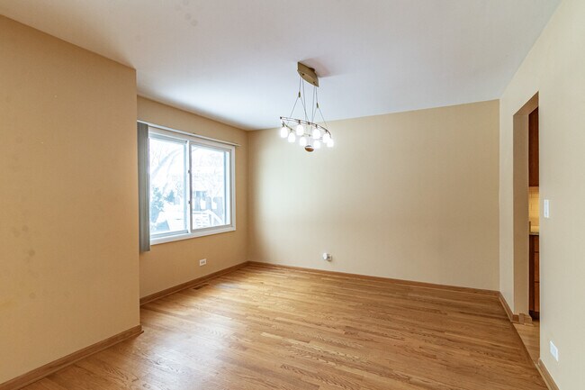 Building Photo - 416 Swallow Ln