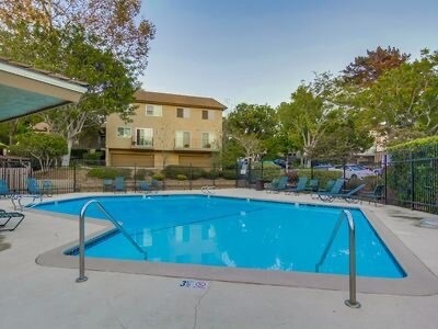 Building Photo - 2742 Meadow Lark Dr