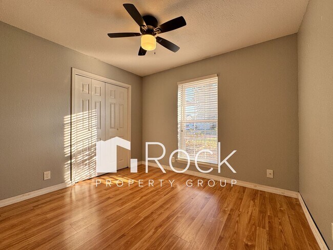 Building Photo - 3 Bedroom Home in NW Norman