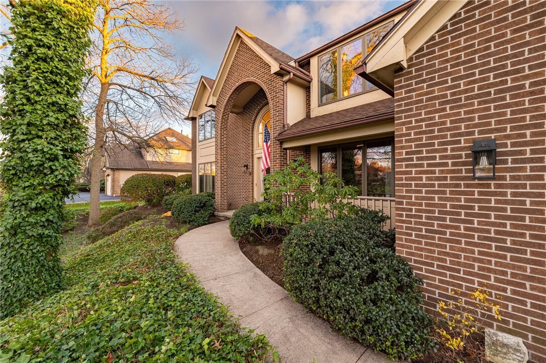 front entrance - 9 Glen Valley Dr