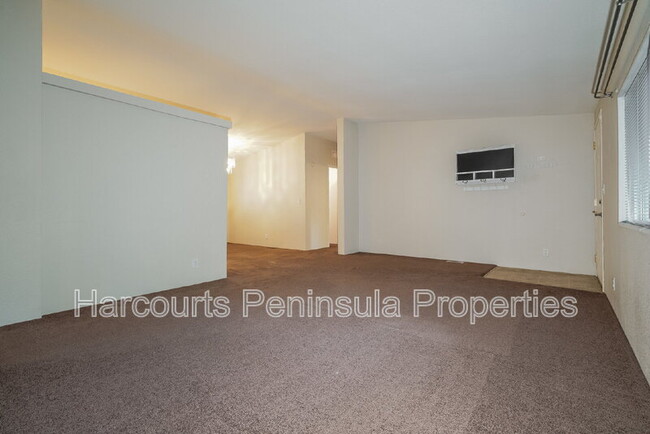 Building Photo - 9110 144th St Ct NW