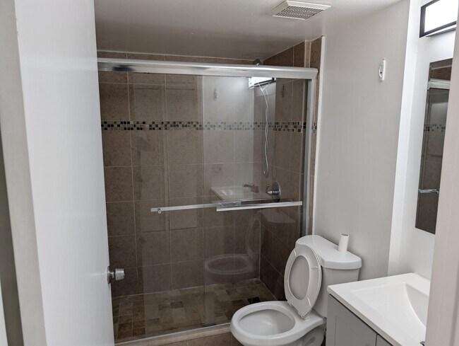 Building Photo - 3650 N 56th Ave