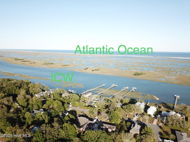 Building Photo - 242 Inlet Dr