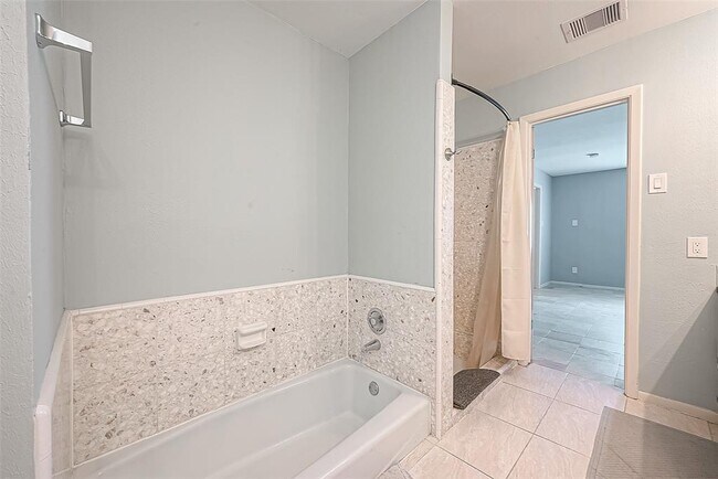 Building Photo - 10919 Villa Lea Ln