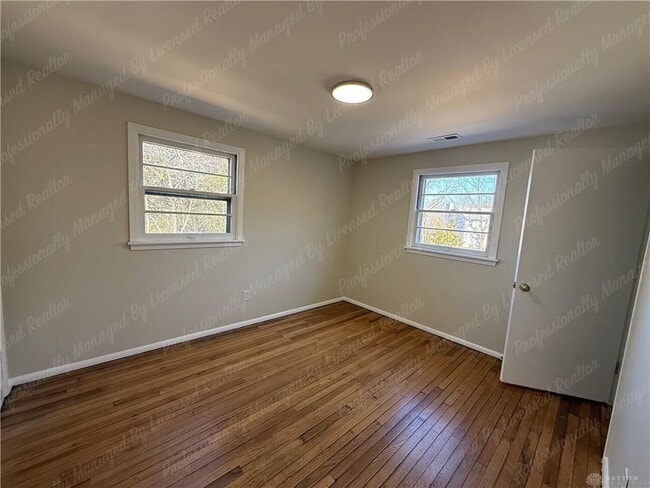Building Photo - 675 Wright St