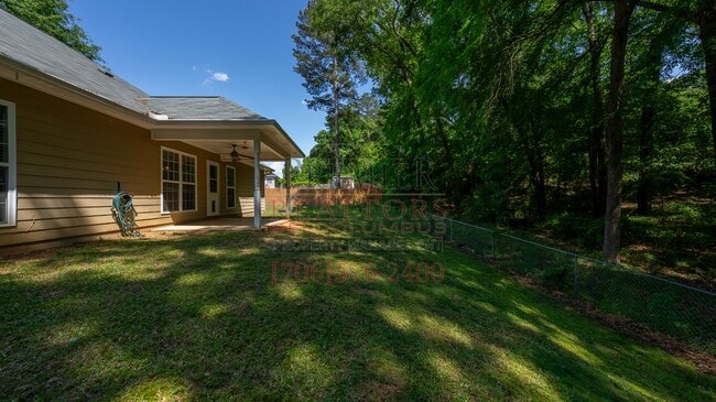 Building Photo - 48 Redwood Dr