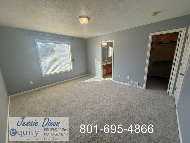 Building Photo - 1989 N 2700 W