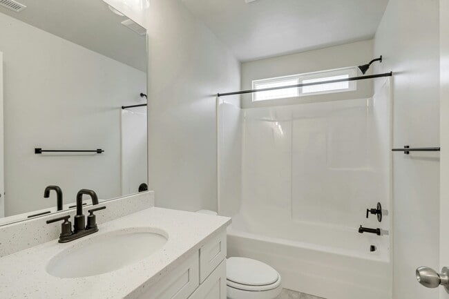 Building Photo - 2050 N 3830 W