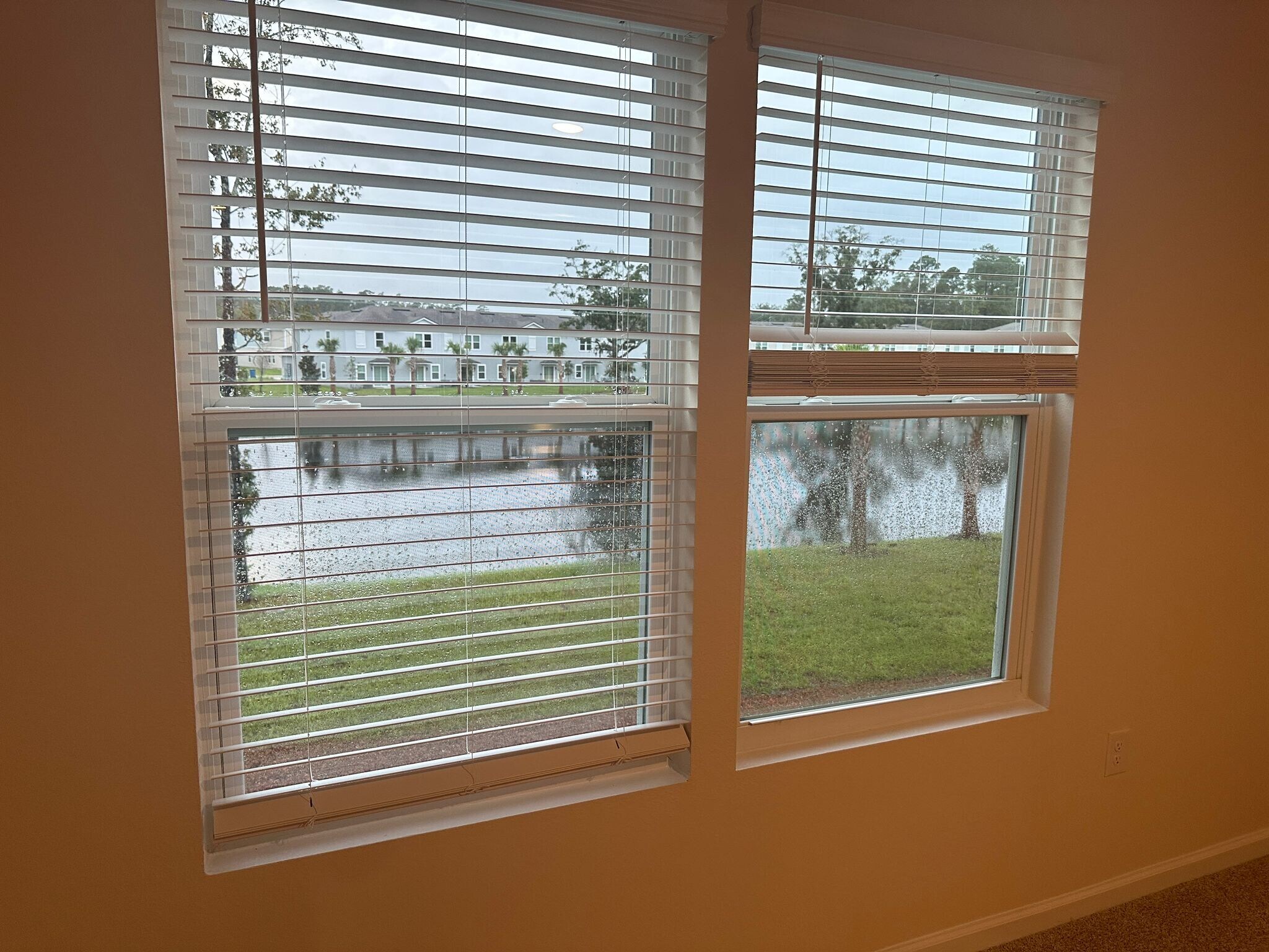 Building Photo - 70 Summer Daze Dr