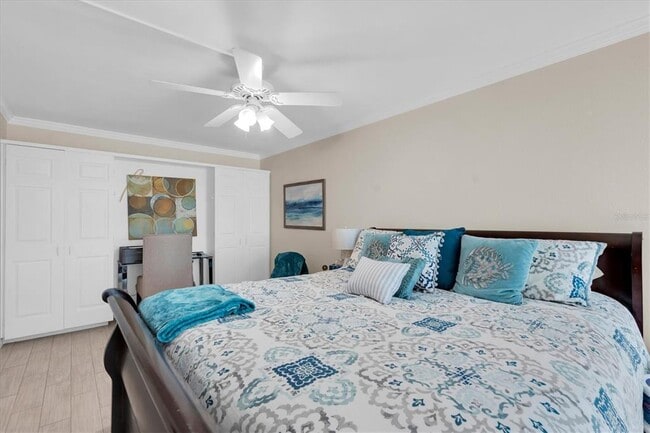 Building Photo - 6500 Sunset Way