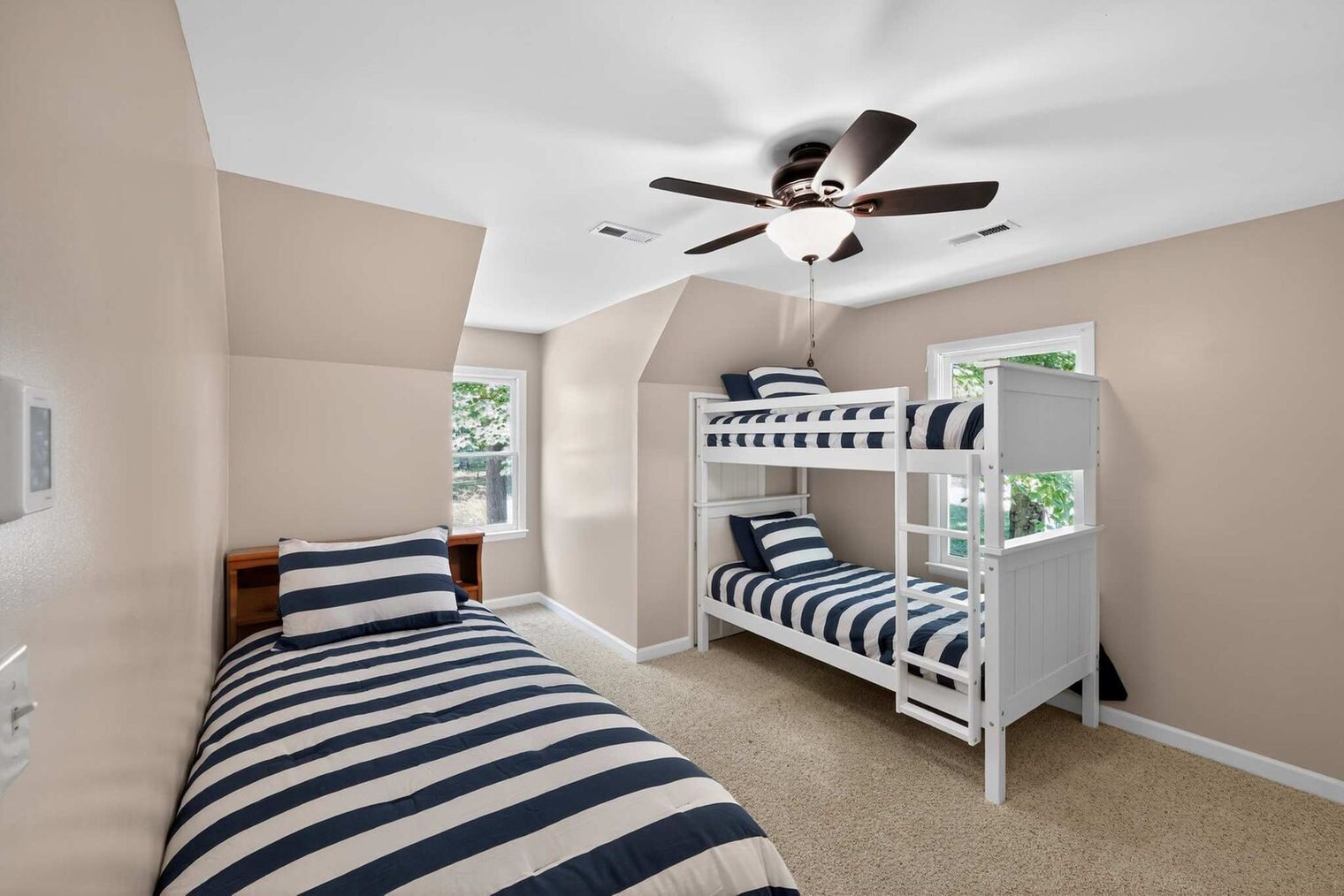 Building Photo - 7953 Woodhill Cove Ln