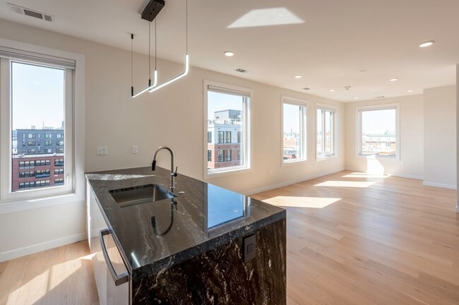 Building Photo - Gateway at Maverick Square