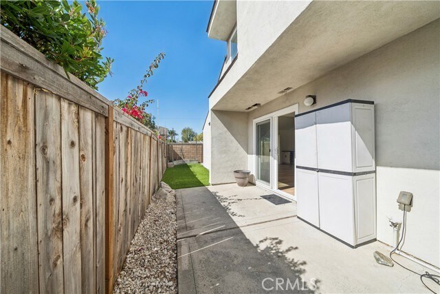 Building Photo - 2524 Elden Ave