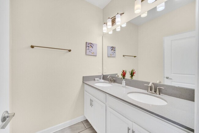 Building Photo - 780 Pebble Beach Dr