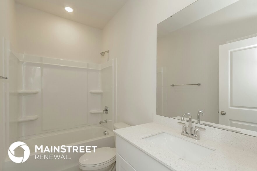 Building Photo - 4035 Honey Locust Dr