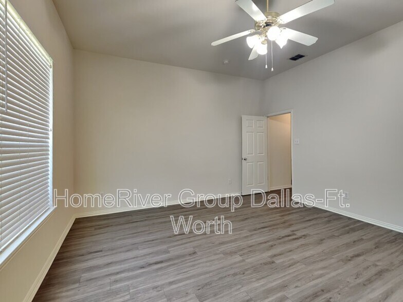 Building Photo - 803 Dover Park Trail