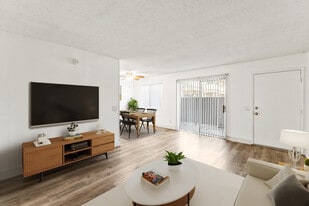 Building Photo - Estancia Apartments