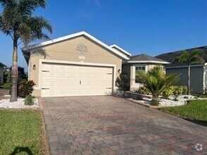 Building Photo - Beautiful 3BR Home with Lanai & Community ...