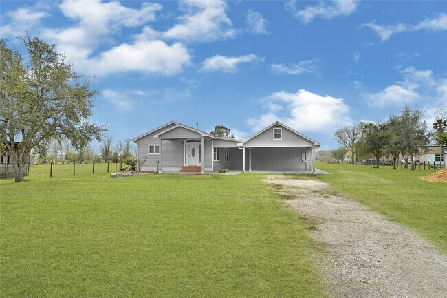 Building Photo - 5902 Cr-675