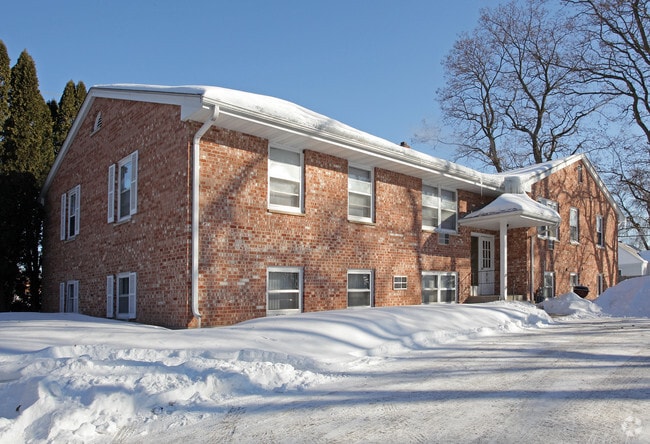 Primary Photo - 1426 Frost Ave E