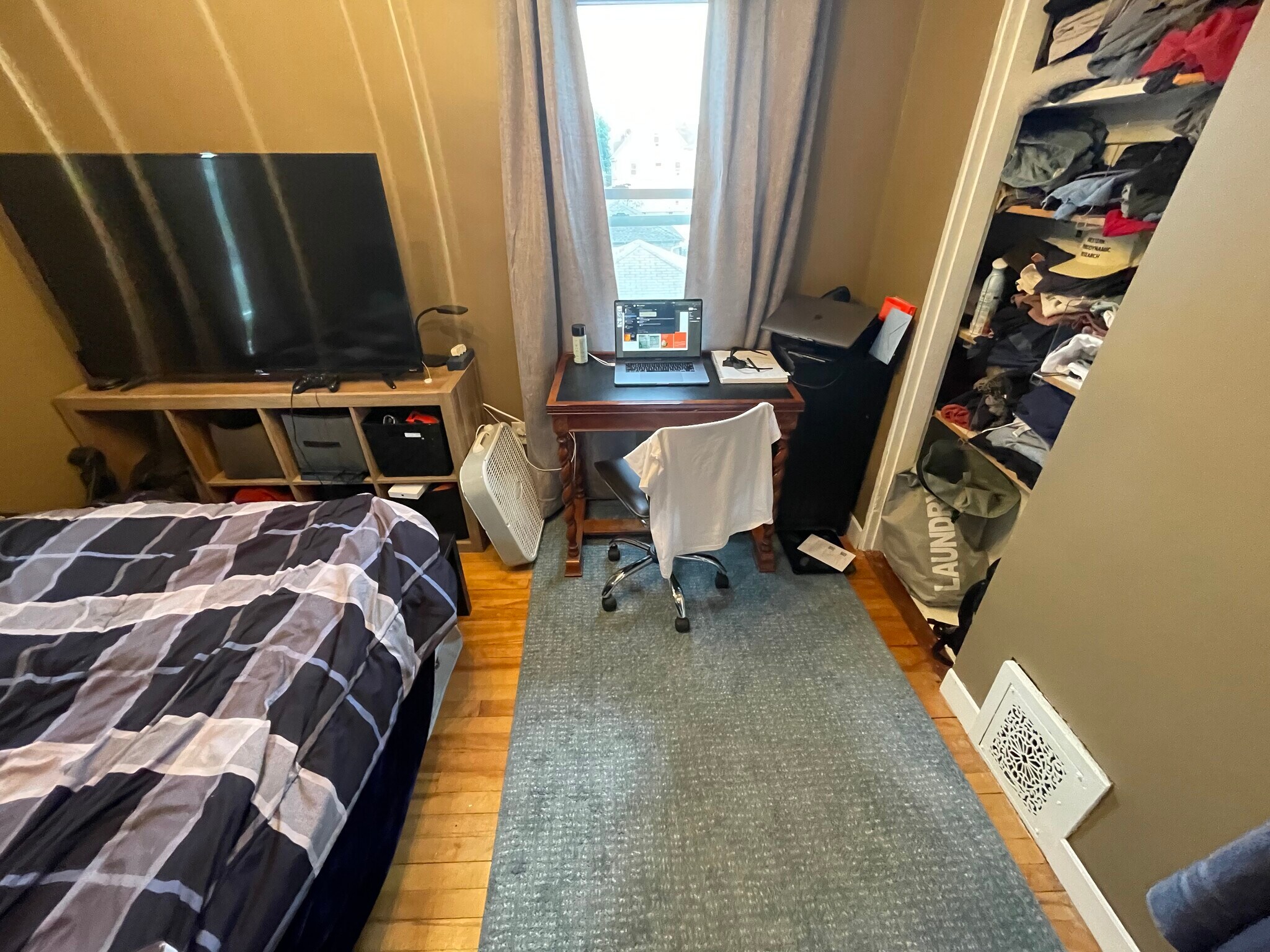 Building Photo - 77 Sheridan Ave