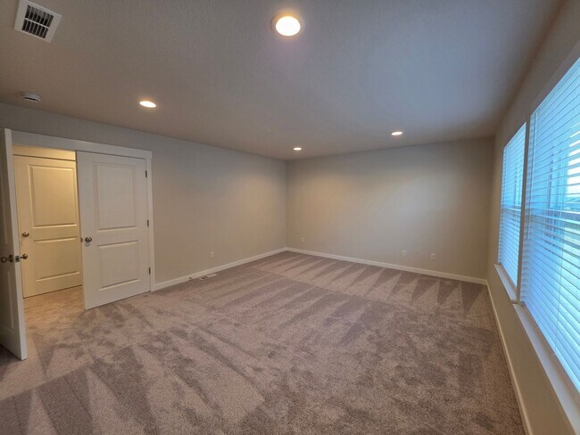 Building Photo - BRAND NEW!! 5-Bedroom Scouters Mountain Home!