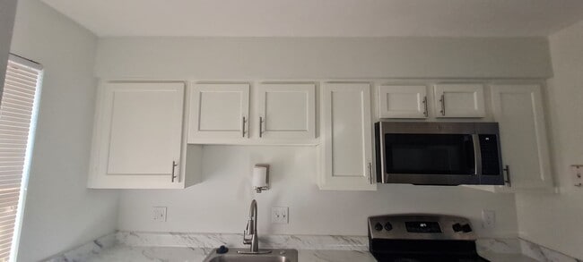 Building Photo - Prime at White Oak
