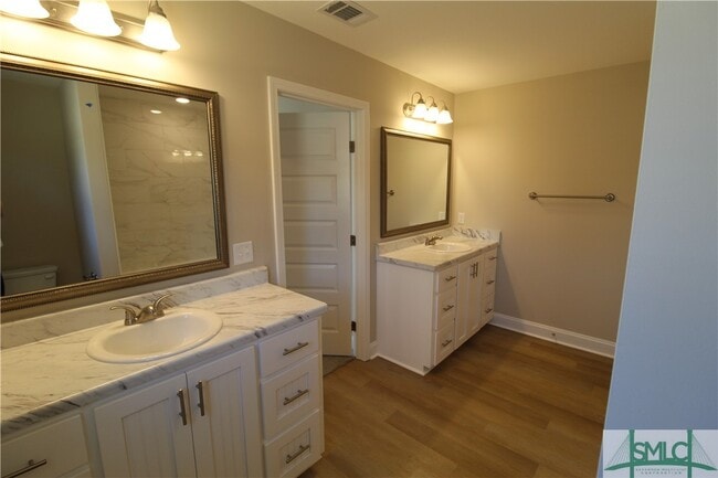 Building Photo - 334 Tallulah Bend