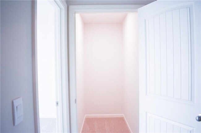 Building Photo - 6686 Corryton St