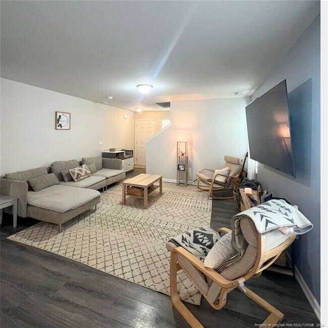 Building Photo - 535 Old Salem Dr