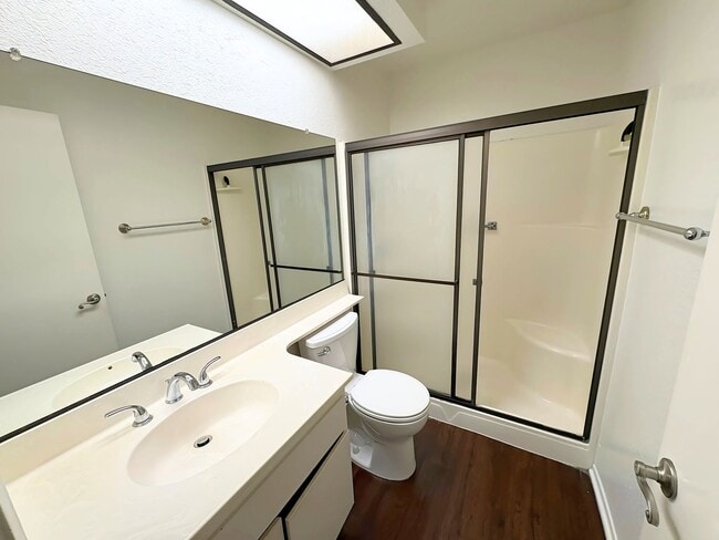 Building Photo - 3 Bedroom Rancho Cucamonga Condo