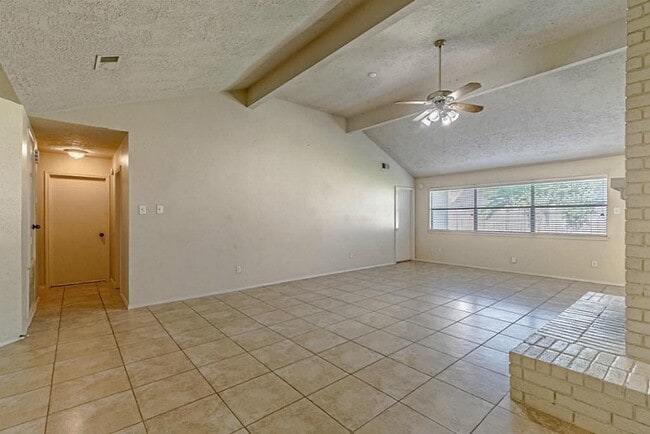 Building Photo - 21423 Golden Dove Dr