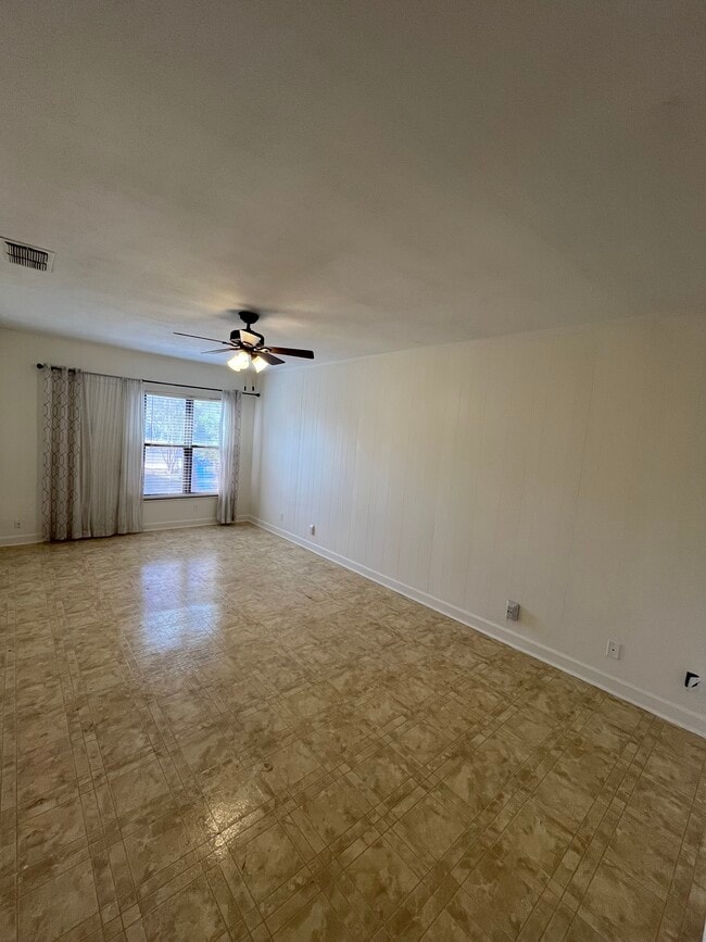 Building Photo - 419 Shannon Lee St