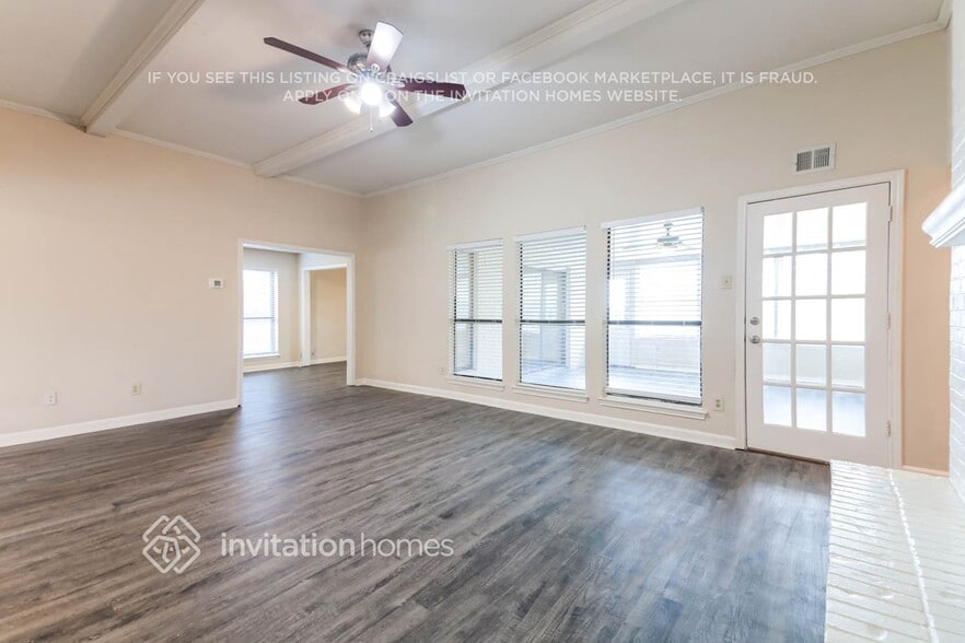 Building Photo - 1717 Brighton Dr